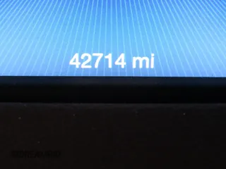 2018 Maserati Levante z VIN ZN661XUA0JX296177, wystawiony jako Copart lot #48325755 z przebiegiem 42 714 mil mil oraz Szkoda całkowita • Salvage title. Historia ofert i sprzedaży dostępna na DreamBid. Obrazek 8.