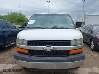 2014 Chevrolet Express Passenger LT with VIN 1GAZG1FG6E1119310, listed as a IAAI auction lot 41913430 with 130,442 mi miles. Bid and sale history available at carsss.com. Image 12.