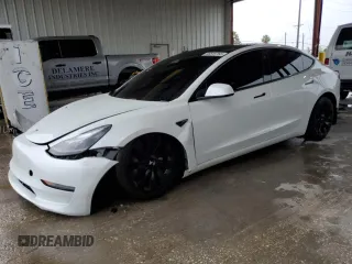 2023 Tesla Model 3 z VIN 5YJ3E1EA1PF600897, wystawiony jako Copart lot #56519765 z przebiegiem 39 163 mil mil oraz Nie do naprawy • Non repairable. Historia ofert i sprzedaży dostępna na DreamBid. Obrazek 1.