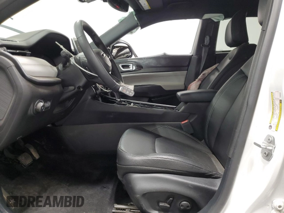 2025 Jeep Compass Limited z VIN 3C4NJDCNXST522819, wystawiony jako Copart lot #63594025 z przebiegiem 17 856 mil mil oraz Czysty tytuł • Clean title. Historia ofert i sprzedaży dostępna na DreamBid. Obrazek 7.