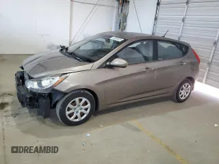 2012 Hyundai Accent GS z VIN KMHCT5AE3CU037709, wystawiony jako Copart lot #53695025 z przebiegiem 151 262 mil mil oraz Szkoda całkowita • Salvage title. Historia ofert i sprzedaży dostępna na DreamBid. Obrazek 1.