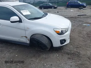 2014 Mitsubishi Outlander Sport ES with VIN 4A4AR3AU4EE013172, listed as a IAAI auction lot 41953645 with 145,322 mi miles. Bid and sale history available at carsss.com. Image 6.