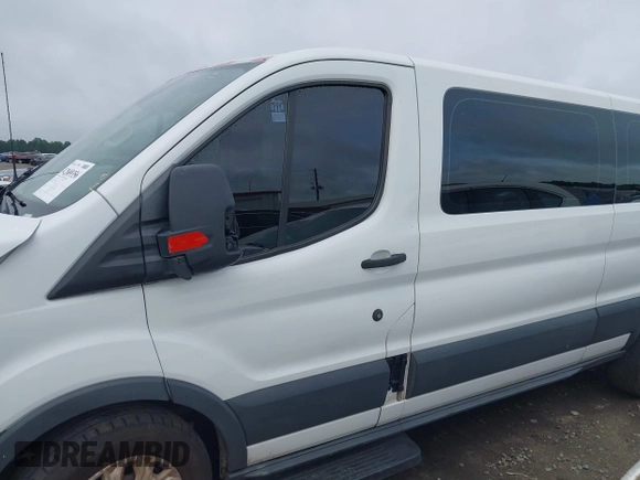 2016 Ford Transit XL z VIN 1FBZX2ZM8GKA69297, wystawiony jako IAAI lot #42689356 z przebiegiem 192 432 mil mil oraz . Historia ofert i sprzedaży dostępna na DreamBid. Obrazek 14.