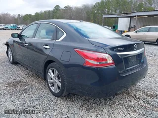 2013 Nissan Altima 2.5 S with VIN 1N4AL3AP5DC139057, listed as a IAAI auction lot 41536860 with 148,958 mi miles. Bid and sale history available at carsss.com. Image 3.