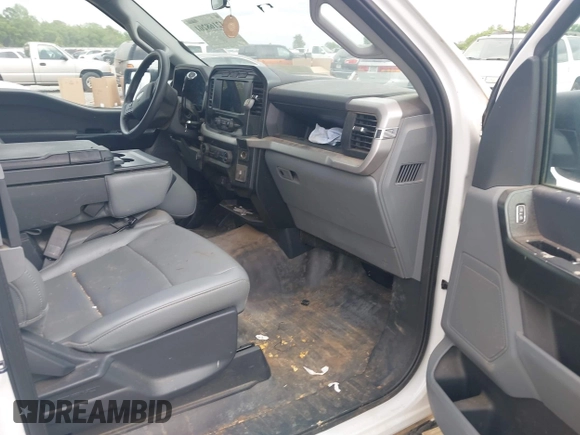 2022 Ford F-150 XL with VIN 1FTFX1E8XNKE11055, listed as a IAAI auction lot 42168201 with 50,640 mi miles and . Bid and sale history available at DreamBid. Image 5.