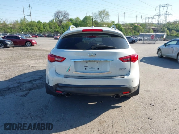 2013 Infiniti FX with VIN JN8CS1MWXDM170526, listed as a IAAI auction lot 42123275 with 171,778 mi miles and . Bid and sale history available at DreamBid. Image 17.