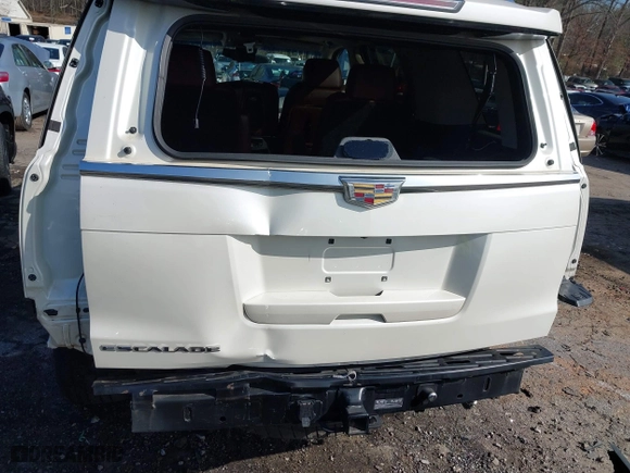 2015 Cadillac Escalade Premium with VIN 1GYS4NKJ8FR514158, listed as a IAAI auction lot 41561419 with 172,470 mi miles. Bid and sale history available at carsss.com. Image 6.