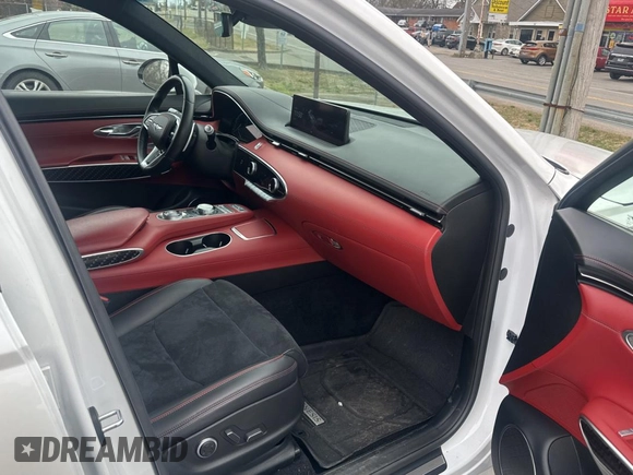 2022 Genesis GV70 Sport z VIN KMUMCDTC5NU011241, wystawiony jako Copart lot #48534845 z przebiegiem 44 751 mil mil oraz Szkoda całkowita • Salvage title. Historia ofert i sprzedaży dostępna na DreamBid. Obrazek 5.