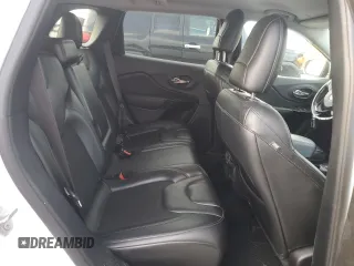 2021 Jeep Cherokee Latitude Plus z VIN 1C4PJLLB5MD112852, wystawiony jako Copart lot #51760005 z przebiegiem 80 804 mil mil oraz Szkoda całkowita • Salvage title. Historia ofert i sprzedaży dostępna na DreamBid. Obrazek 11.