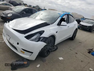 2022 Tesla Model Y Performance with VIN 7SAYGDEF1NF410241, listed as a Copart auction lot 45017155 with 42,652 mi miles and Salvage Title. Bid and sale history available at DreamBid. Image 1.