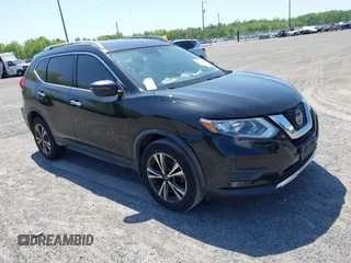 2019 Nissan Rogue SV with VIN JN8AT2MV8KW379699, listed as a IAAI auction lot 42132661 with 1 mi miles. Bid and sale history available at carsss.com. Image 1.