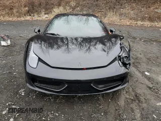 2012 Ferrari 458 Italia z VIN ZFF68NHA1C0189096, wystawiony jako Copart lot #85105234 z przebiegiem 13 473 mil mil oraz Szkody całkowita. Historia ofert i sprzedaży dostępna na DreamBid. Obrazek 5.