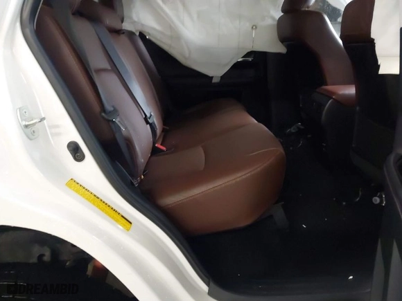 2016 Toyota 4Runner Limited with VIN JTEBU5JR7G5326541, listed as a IAAI auction lot 41729086 with 80,611 mi miles. Bid and sale history available at carsss.com. Image 8.