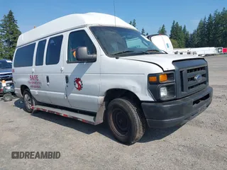 2013 Ford Econoline Cargo Commercial z VIN 1FTNE1EW2DDA78482, wystawiony jako IAAI lot #42575152 z przebiegiem 543 296 mil mil oraz . Historia ofert i sprzedaży dostępna na DreamBid. Obrazek 1.