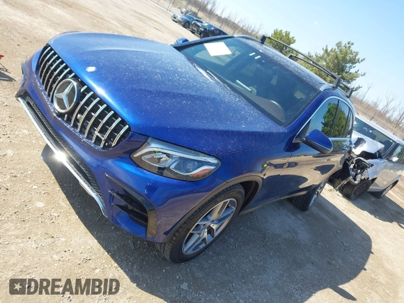 2017 Mercedes-Benz GLC with VIN WDC0G4JB8HF131862, listed as a IAAI auction lot 42109293 with 68,469 mi miles. Bid and sale history available at carsss.com. Image 2.