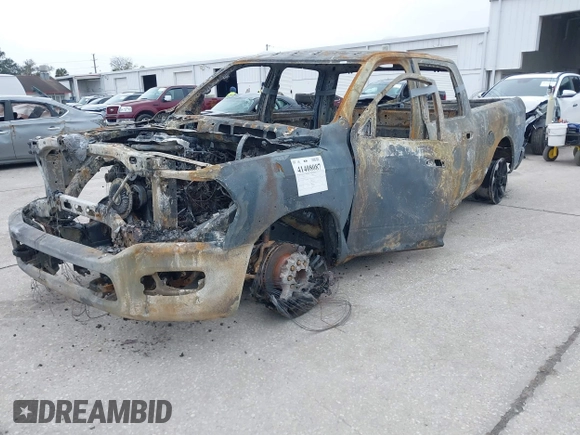 2022 Ram 2500 Laramie z VIN 3C6UR5FL2NG167783, wystawiony jako IAAI lot #41408087 z przebiegiem Nie podano mil oraz . Historia ofert i sprzedaży dostępna na DreamBid. Obrazek 2.