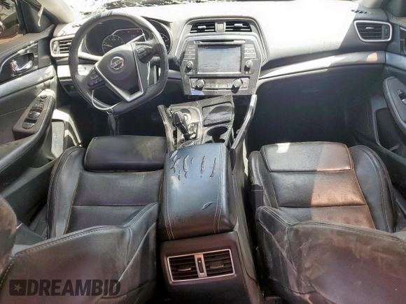 2018 Nissan Maxima Platinum z VIN 1N4AA6AP6JC409755, wystawiony jako Copart lot #56330365 z przebiegiem 71 618 mil mil oraz Szkoda całkowita • Salvage title. Historia ofert i sprzedaży dostępna na DreamBid. Obrazek 8.
