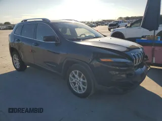 2016 Jeep Cherokee Altitude with VIN 1C4PJLCB5GW167861, listed as a Copart auction lot 88147725 with 131,598 mi miles and Salvage Title. Bid and sale history available at carsss.com. Image 4.