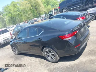 2021 Nissan Sentra SV z VIN 3N1AB8CV0MY209788, wystawiony jako IAAI lot #42037035 z przebiegiem 83 644 mil mil oraz . Historia ofert i sprzedaży dostępna na DreamBid. Obrazek 14.