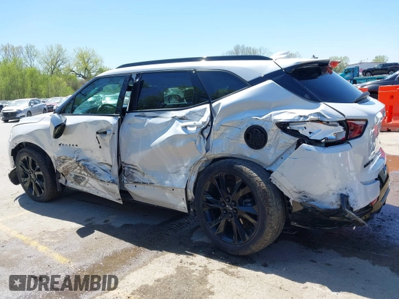 2021 Chevrolet Blazer RS z VIN 3GNKBKRS1MS584224, wystawiony jako IAAI lot #42022148 z przebiegiem 41 295 mil mil oraz . Historia ofert i sprzedaży dostępna na DreamBid. Obrazek 15.
