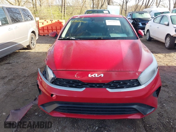 2022 Kia Forte LXS z VIN 3KPF24AD7NE427039, wystawiony jako IAAI lot #41921047 z przebiegiem 46 472 mil mil oraz . Historia ofert i sprzedaży dostępna na DreamBid. Obrazek 13.