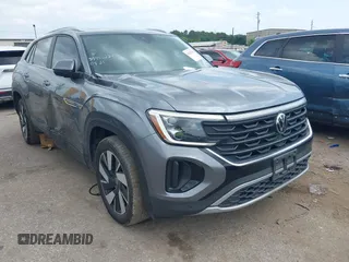 2024 Volkswagen Atlas SE с VIN 1V2JE2CAXRC237272, выставлен на аукционе IAAI как лот 42128786 с пробегом 61 475 миль миль и . История ставок и продаж доступна на DreamBid. Изображение 1.