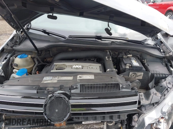 2012 Volkswagen Golf GTI w/Sunroof & Navi PZEV with VIN WVWHD7AJ3CW041442, listed as a IAAI auction lot 42701496 with 138,495 mi miles and . Bid and sale history available at DreamBid. Image 10.