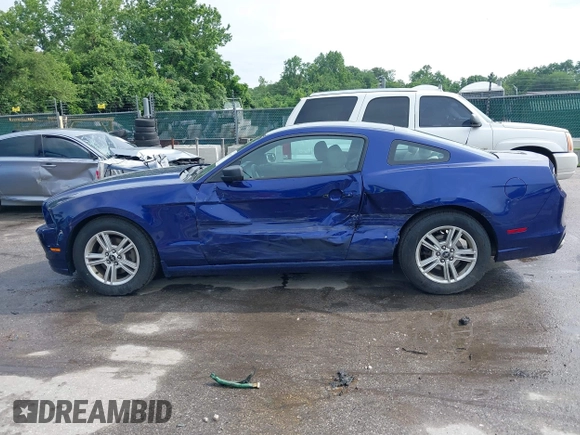 2014 Ford Mustang V6 with VIN 1ZVBP8AM9E5273871, listed as a IAAI auction lot 42457947 with 129,175 mi miles and . Bid and sale history available at DreamBid. Image 14.