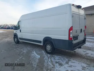 2018 Ram ProMaster Cargo with VIN 3C6URVJGXJE153615, listed as a IAAI auction lot 41309702 with 122,597 mi miles. Bid and sale history available at carsss.com. Image 3.