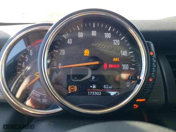 2015 MINI Cooper Hardtop 4 Door with VIN WMWXS5C53FT827847, listed as a Copart auction lot 79045334 with 173,302 mi miles and Salvage Title. Bid and sale history available at carsss.com. Image 9.