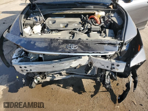 2024 Toyota Crown XLE z VIN JTDAAAAFXR3019516, wystawiony jako Copart lot #53822055 z przebiegiem 23 775 mil mil oraz Szkoda całkowita • Salvage title. Historia ofert i sprzedaży dostępna na DreamBid. Obrazek 11.