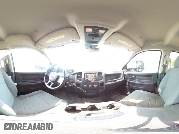 2018 Ram 2500 Tradesman z VIN 3C6UR4CL4JG104872, wystawiony jako Copart lot #56562015 z przebiegiem 198 256 mil mil oraz Szkoda całkowita • Salvage title. Historia ofert i sprzedaży dostępna na DreamBid. Obrazek 14.