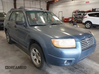 2007 Subaru Forester X with VIN JF1SG63697H705954, listed as a IAAI auction lot 41969618 with 263,165 mi miles. Bid and sale history available at carsss.com. Image 1.