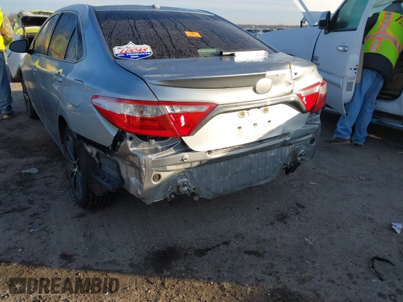 2015 Toyota Camry XLE with VIN 4T1BF1FK4FU039189, listed as a IAAI auction lot 41283052 with Not Provided miles and . Bid and sale history available at DreamBid. Image 6.