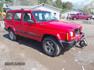 2000 Jeep Cherokee Police with VIN 1J4FF48S3YL240637, listed as a IAAI auction lot 41978145 with 219,502 mi miles. Bid and sale history available at carsss.com. Image 1.