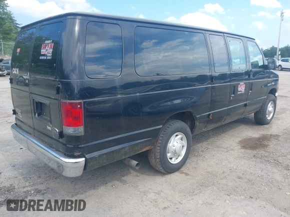 2013 Ford Econoline Passenger XL z VIN 1FBSS3BL1DDA07828, wystawiony jako IAAI lot #42561534 z przebiegiem 258 725 mil mil oraz . Historia ofert i sprzedaży dostępna na DreamBid. Obrazek 4.
