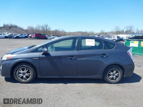 2010 Toyota Prius II with VIN JTDKN3DU9A0099105, listed as a IAAI auction lot 42059187 with 200,718 mi miles. Bid and sale history available at carsss.com. Image 6.