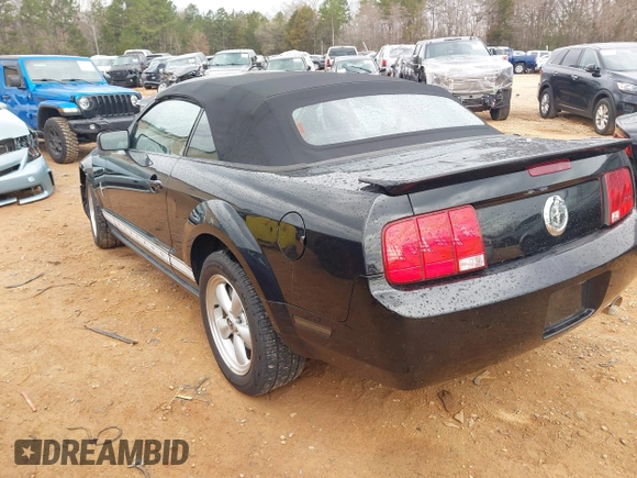 2007 Ford Mustang Deluxe with VIN 1ZVFT84N475361120, listed as a IAAI auction lot 41762540 with 167,848 mi miles and . Bid and sale history available at carsss.com. Image 3.