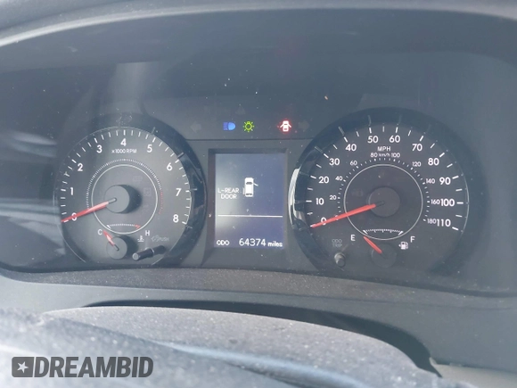 2017 Toyota Sienna LE Auto Access Seat с VIN 5TDKZ3DC5HS834410, выставлен на аукционе IAAI как лот 40727535 с пробегом 64 374 миль миль и . История ставок и продаж доступна на DreamBid. Изображение 7.