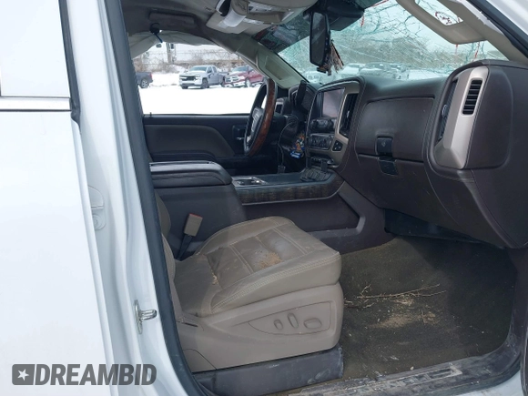 2015 GMC Sierra 2500HD available WiFi Denali with VIN 1GT120E88FF680538, listed as a IAAI auction lot 41571684 with 125,147 mi miles. Bid and sale history available at carsss.com. Image 5.