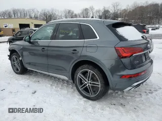 2021 Audi Q5 Premium Plus with VIN WA1E2AFY8M2066920, listed as a Copart auction lot 43134605 with 12,304 mi miles and Salvage Title. Bid and sale history available at carsss.com. Image 2.