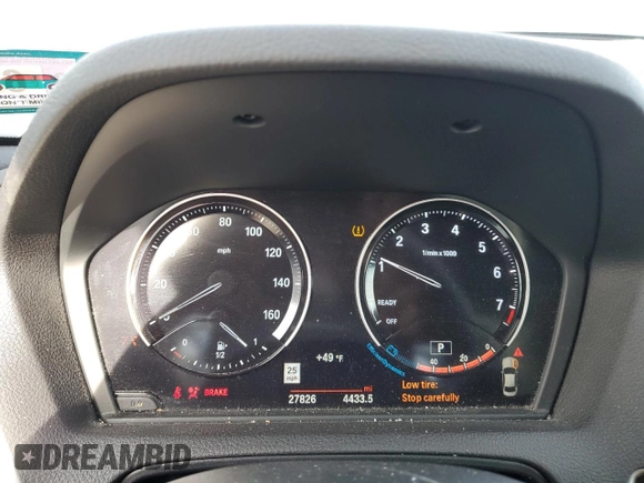 2020 BMW 2 Series 230i xDrive with VIN WBA2J3C07L7D96605, listed as a Copart auction lot 82123324 with 27,826 mi miles and Salvage Title. Bid and sale history available at carsss.com. Image 9.