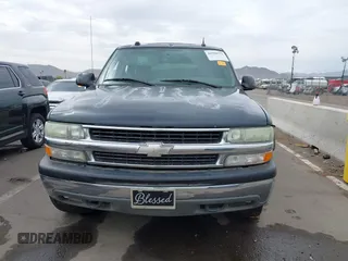 2004 Chevrolet Tahoe LT with VIN 1GNEK13T54J146851, listed as a IAAI auction lot 41990571 with 172,025 mi miles. Bid and sale history available at carsss.com. Image 12.