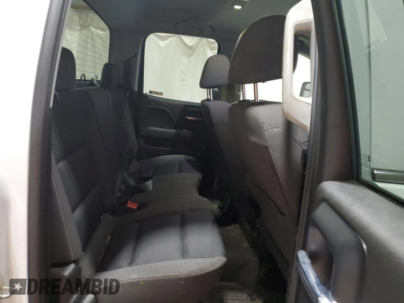 2018 GMC Sierra 2500HD SLE z VIN 1GT22SEG0JZ239825, wystawiony jako Copart lot #50648115 z przebiegiem 77 851 mil mil oraz Szkoda całkowita • Salvage title. Historia ofert i sprzedaży dostępna na DreamBid. Obrazek 10.