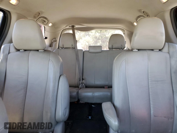 2012 Toyota Sienna XLE with VIN 5TDDK3DC0CS041425, listed as a Copart auction lot 60286305 with 214,634 mi miles and Salvage title. Bid and sale history available at DreamBid. Image 10.
