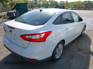 2012 Ford Focus SEL with VIN 1FAHP3H20CL470527, listed as a IAAI auction lot 42028826 with 165,197 mi miles. Bid and sale history available at carsss.com. Image 4.
