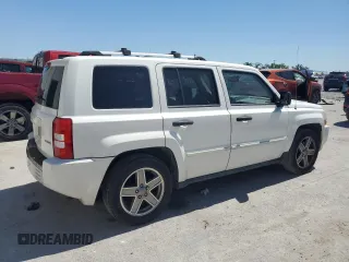 2007 Jeep Patriot Limited with VIN 1J8FT48W67D368700, listed as a Copart auction lot 49451105 with 177,783 mi miles and Salvage title. Bid and sale history available at DreamBid. Image 3.