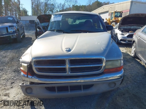 2000 Dodge Dakota with VIN 1B7GL22X9YS521262, listed as a IAAI auction lot 41635416 with 403,083 mi miles. Bid and sale history available at carsss.com. Image 12.