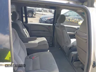2008 Honda Odyssey LX with VIN 5FNRL38228B090366, listed as a IAAI auction lot 42336820 with 319,401 mi miles and . Bid and sale history available at DreamBid. Image 8.