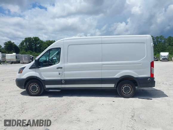2019 Ford Transit z VIN 1FTYR2CM9KKB07381, wystawiony jako IAAI lot #42506233 z przebiegiem 96 311 mil mil oraz . Historia ofert i sprzedaży dostępna na DreamBid. Obrazek 14.